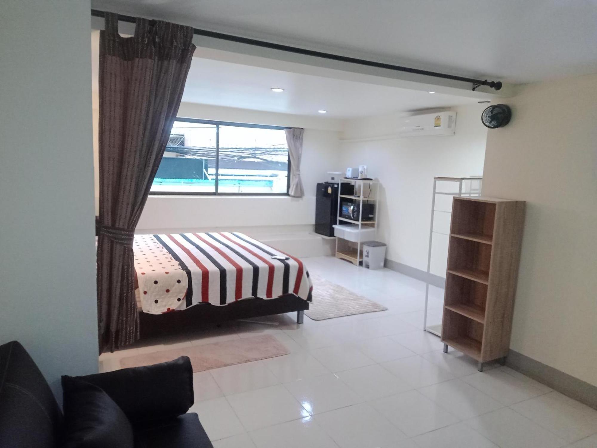 Living Room Guesthouse & Cafe Bar Karon Exterior foto